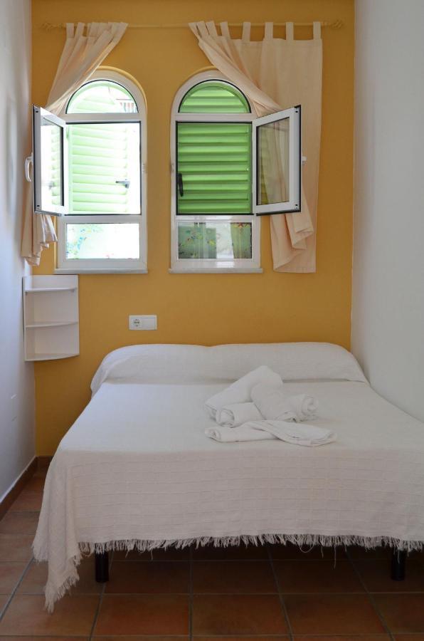 Hostal Dona Antonia Punta Umbría Exterior foto